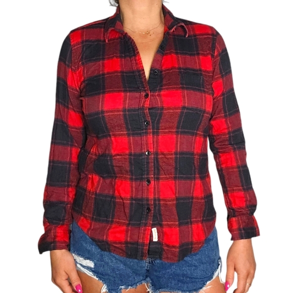 Weatherproof Vintage Plaid Red Black Long Sleeve Button Up Shirt Size Medium - Picture 1 of 5